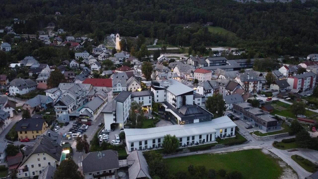 Hotel Alp Bovec Buitenkant foto