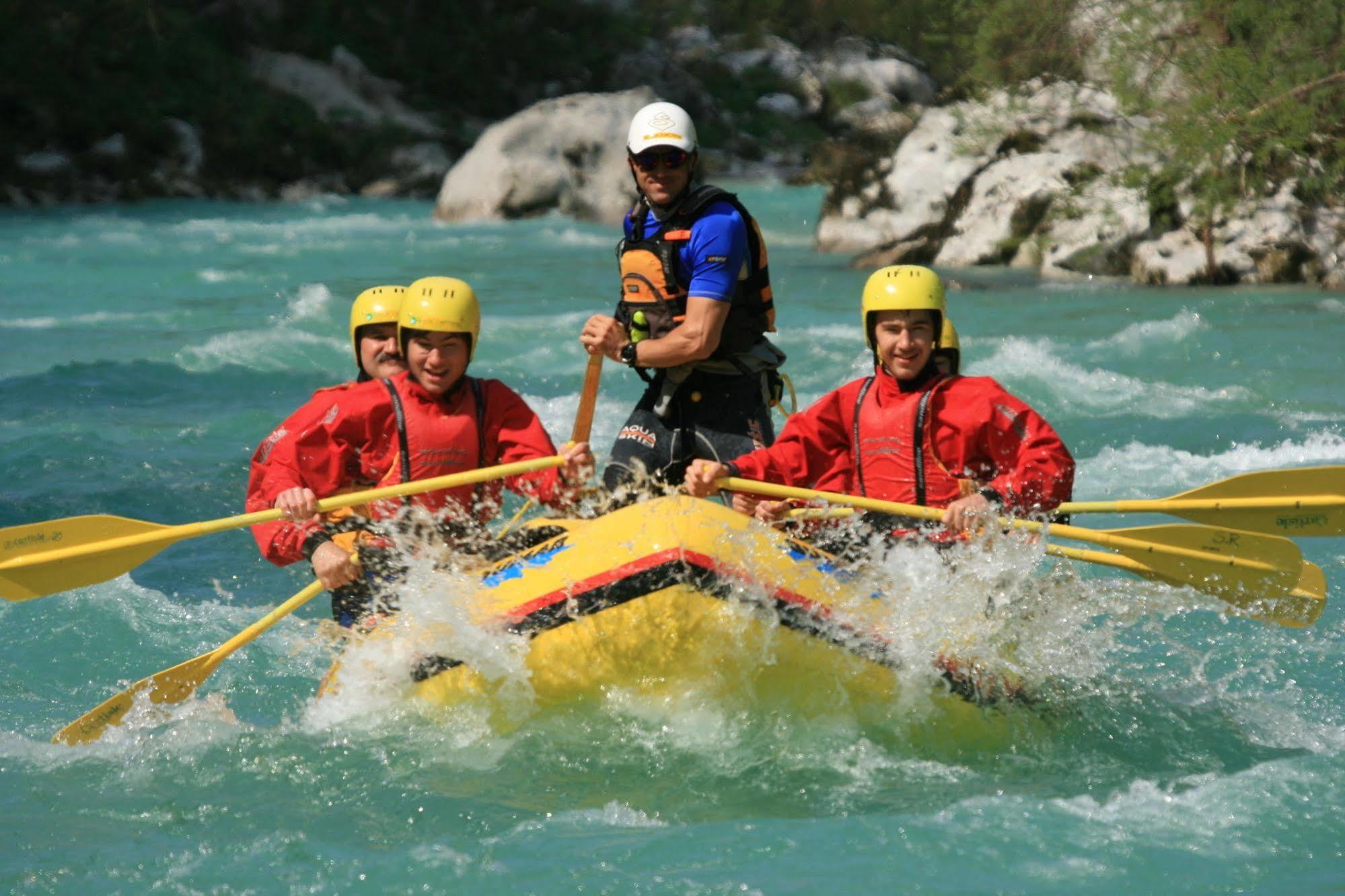 Hotel Alp Bovec Buitenkant foto