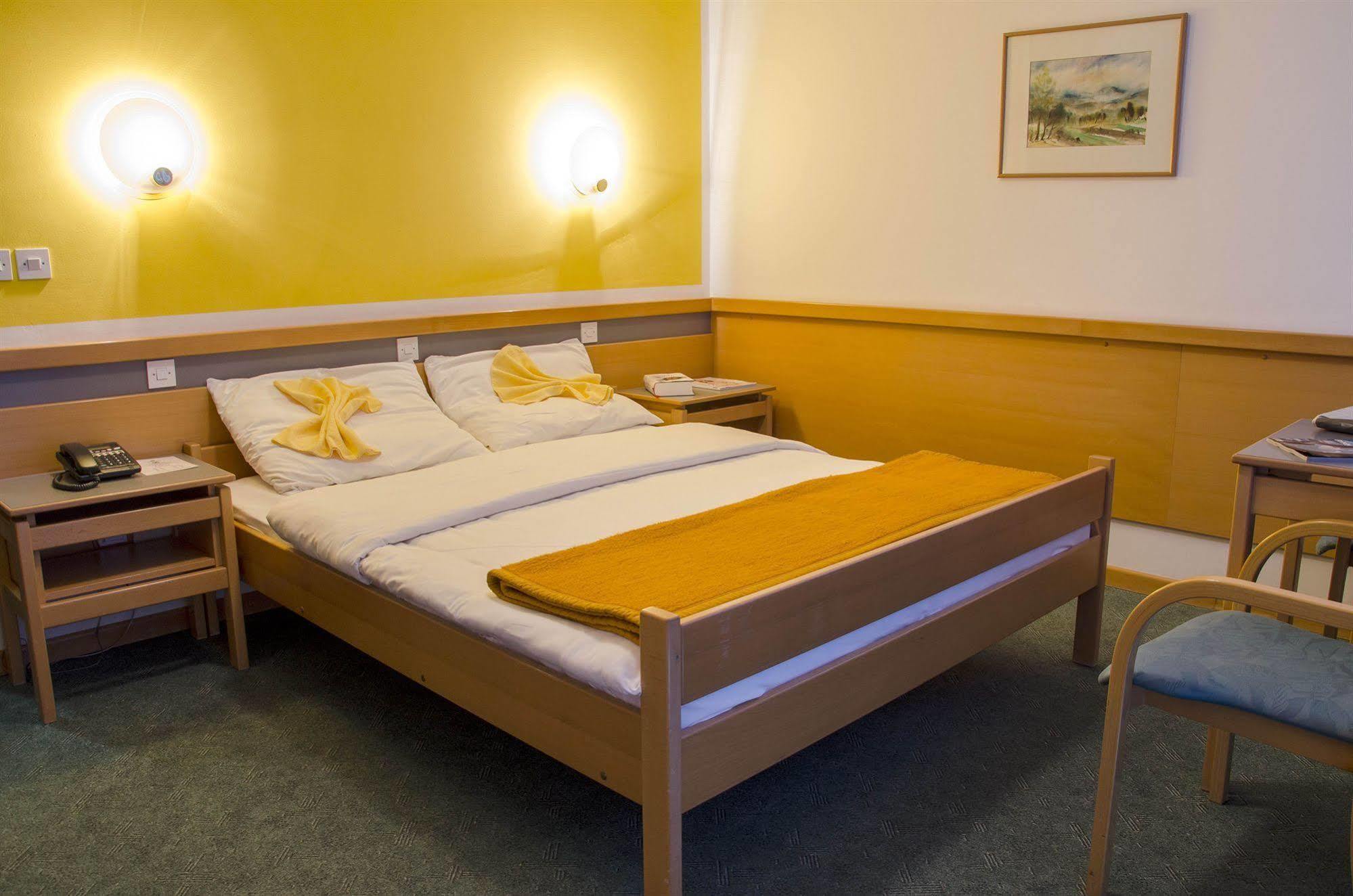 Hotel Alp Bovec Buitenkant foto